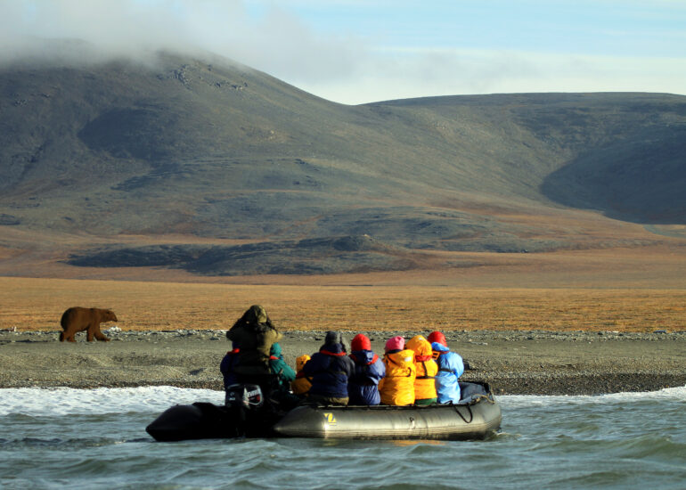 Zodiactour vom Lager Aerodrom zum Pazifik