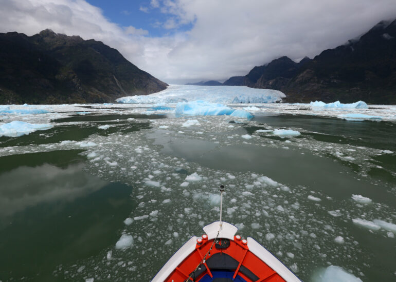Kalbungsstelle vor dem San Rafael-Gletscher