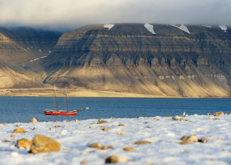 Die Noorderlicht in Spitzbergen